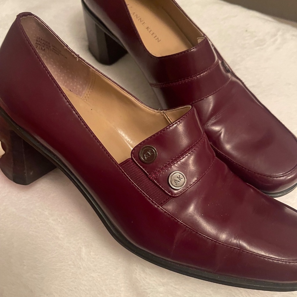 Shoes - Picture 3 of 5